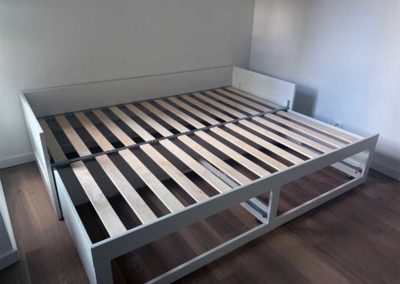 Montage et assemblage d'un lit Ikea FLEKKE